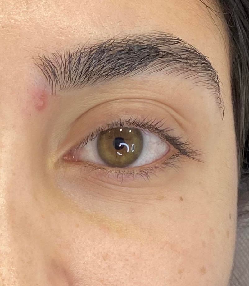 Cils naturels avant la pose